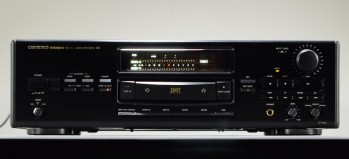 Onkyo.dt901.jpg