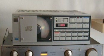 Sanyo DAD-M15_a.jpg