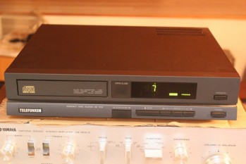 Telefunken CD310 Vue générale.jpg