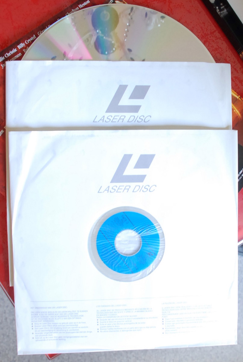 4-laserdiscs.JPG