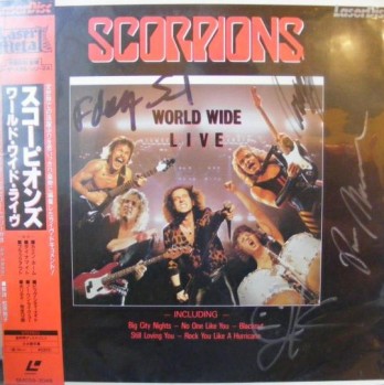 scorpions wwl japan.jpg