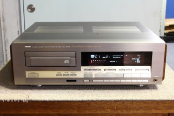 Yamaha cdx 10000.jpg