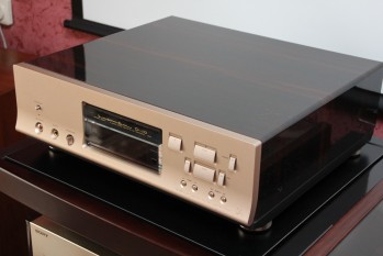 Luxman d-10.jpg