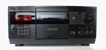 Nakamichi CDC 300 200 cd.jpg