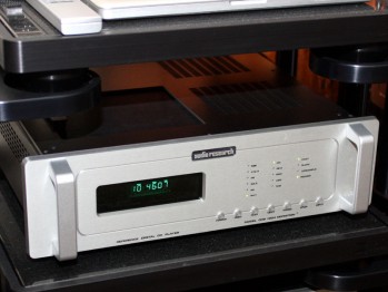 Audio-Research-CD9.jpg