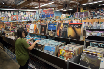 Screenshot_2021-02-10 amoeba music laser disc – Recherche Google(1).png