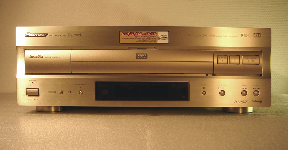 Pioneer_DVL-919E.JPG